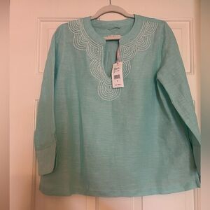 NWT Vineyard Vines Embellished Tunic Top in Crystal Blue (size small)